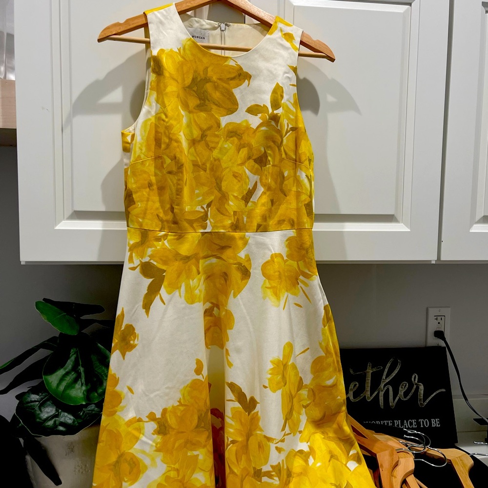 Donna Morgan sleeveless spring dress size 8